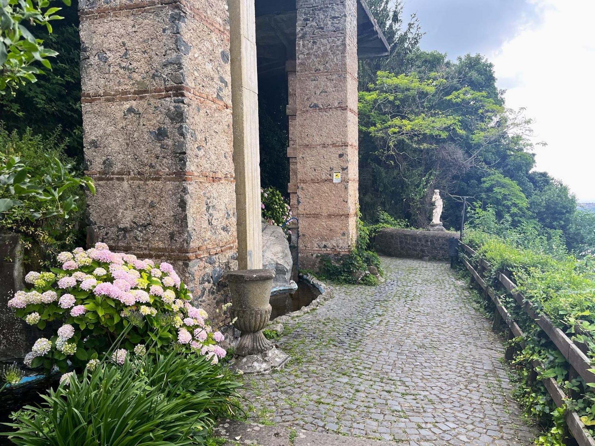 Albergo Diffuso Locanda Specchio Di Diana Nemi Esterno foto