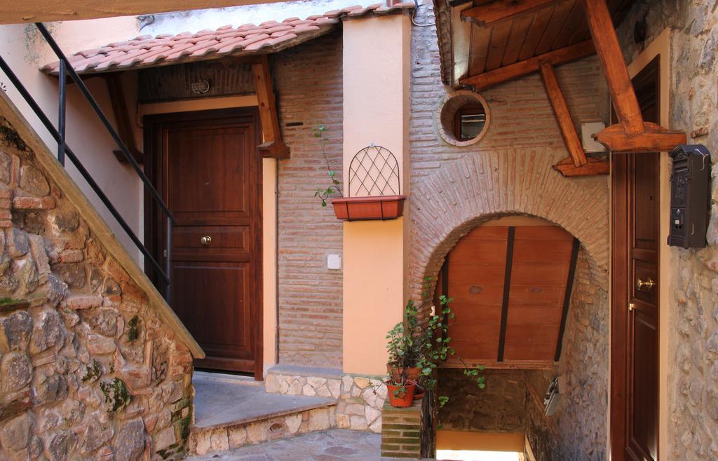 Albergo Diffuso Locanda Specchio Di Diana Nemi Esterno foto